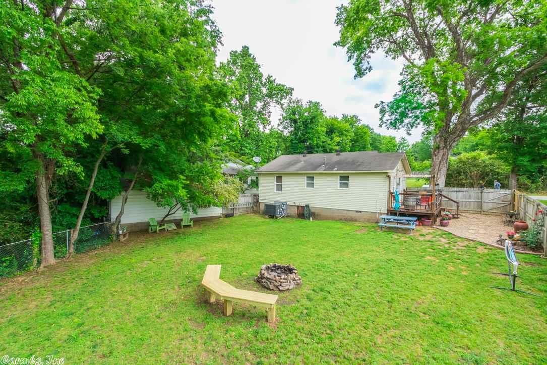 1006 Circle Dr, Benton, AR 72015